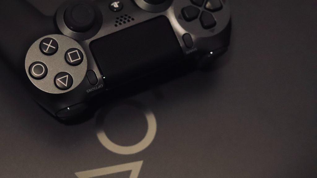 make money by playing video games